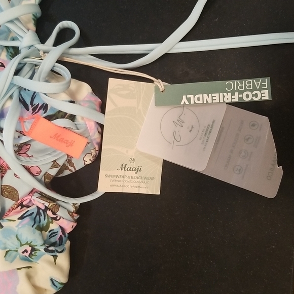 MAAJI Smooth Skies Safary Reversible Convertible Strap One-Piece Swimsuit S NWT - Picture 13 of 16